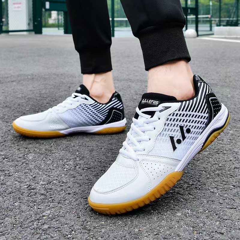Левая качественная мужская и ж – обзор и цена Badminton Shoes Men